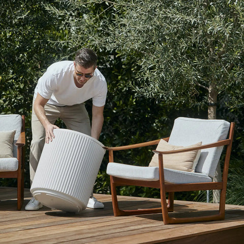 demi chill side table